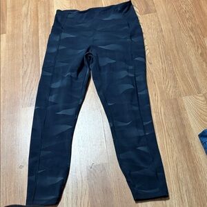 Victoria’s Secret Black Gray Camo Leggings High Rise Knockout VSX